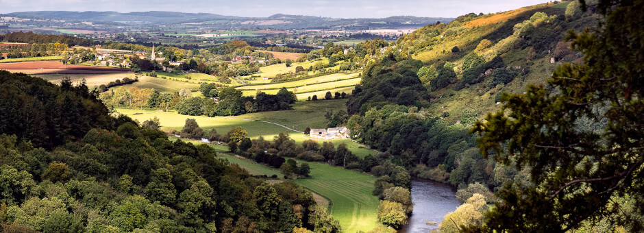 Enjoy the beautiful Wye Valley views from Symonds Yat Rock