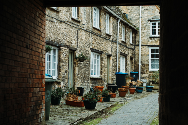 Cottages in Burford, one of the prettiest villages in the Cotswolds