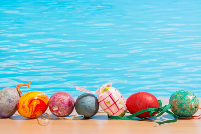 Easter eggs lined at Sandford Park Lido