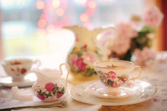 vintage afternoon tea in the Cotswolds